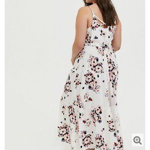 Torrid Maxi dress Ivory Floral NWT - Size 00